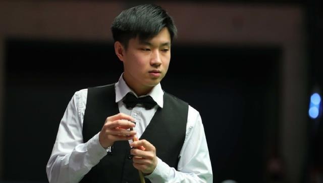 充满争议的 充满争议的